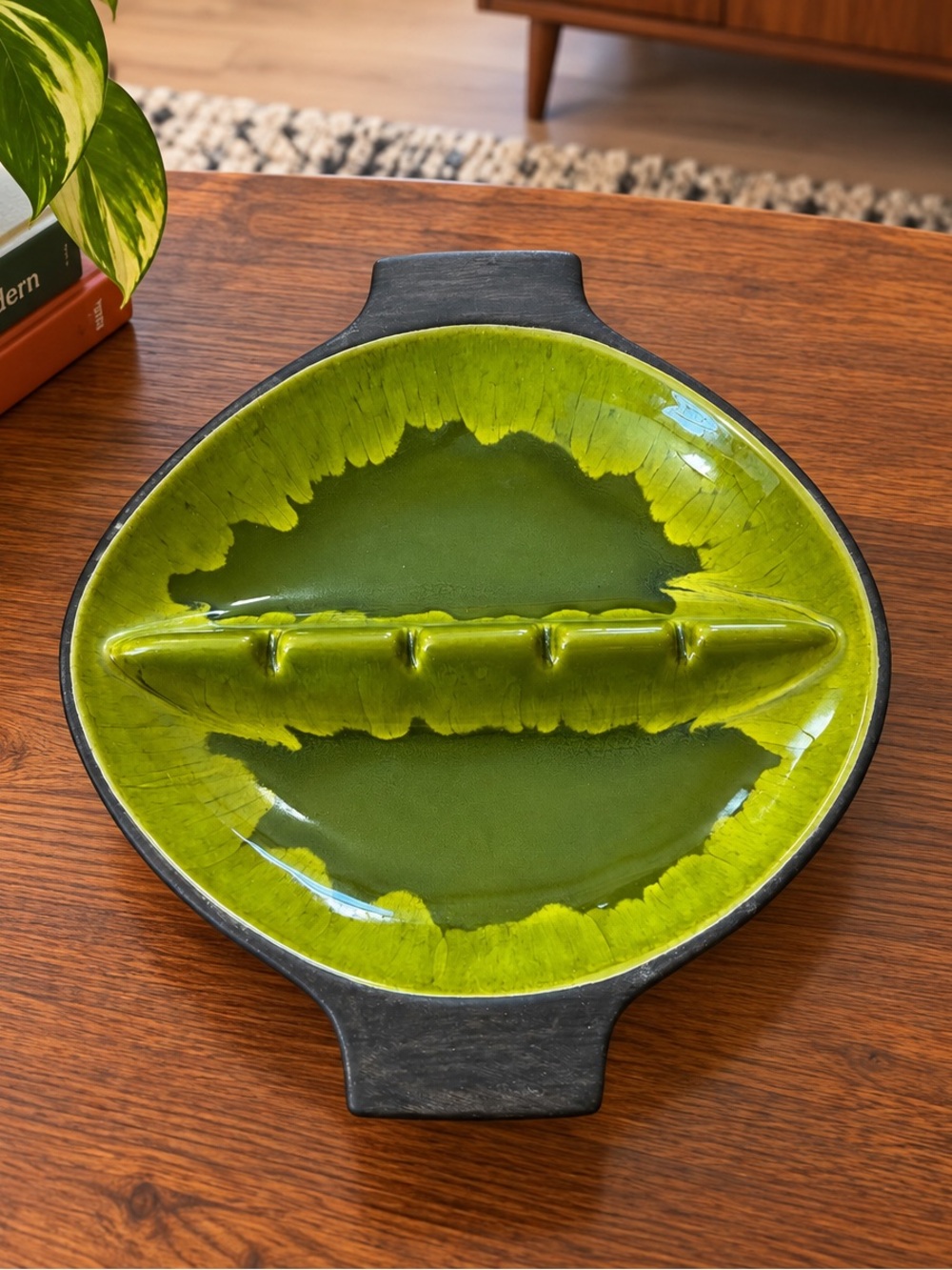 California Pottery Green Drip Glaze Ashtray, Vintage 1970s Freeform Ceramic MCM